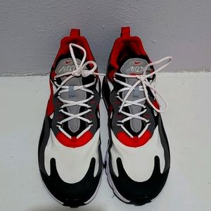 NIKE AIR MAX 270 REACT